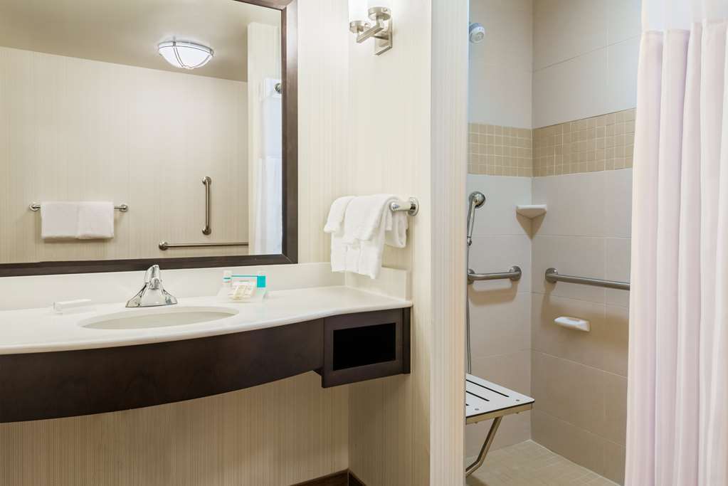 Hilton Garden Inn Wayne Zimmer foto